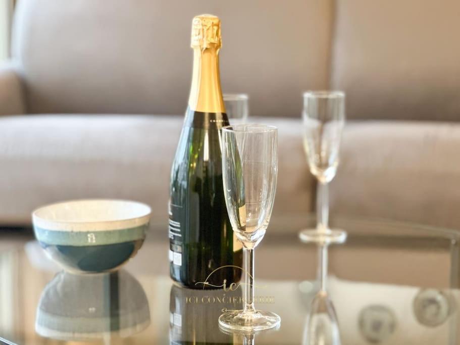 L'Archimede - Parking Prive Apartman Versailles Kültér fotó
