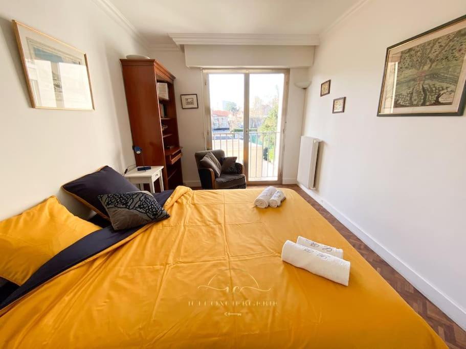 L'Archimede - Parking Prive Apartman Versailles Kültér fotó